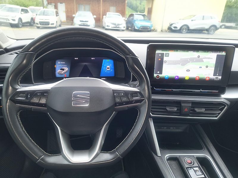 Seat Leon 1.0 eTSi AT 81KWNAVI/MATRIXLED - fotka 33 z 67