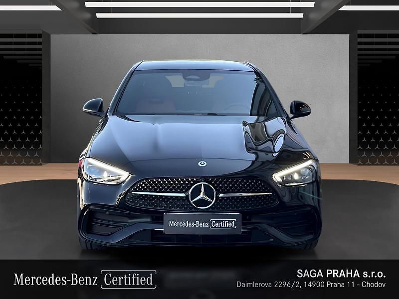 Mercedes-Benz Třídy C 200 AMG Night - fotka 2 z 18