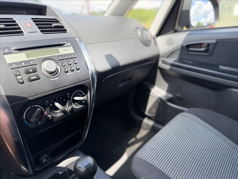 Fiat Sedici 1,9 JTD 4X4 TAŽNÉ,NOVÉ V ČR - fotka 12 z 24