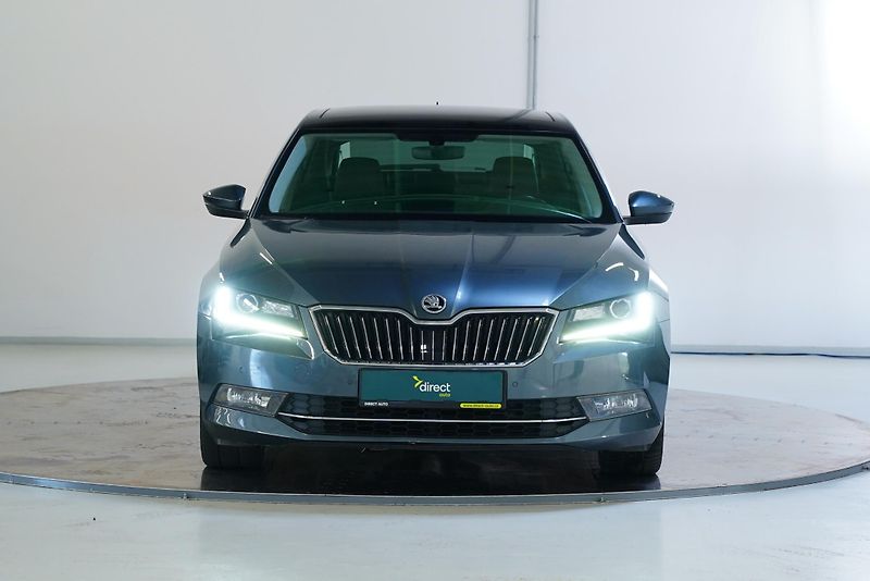 Škoda Superb - fotka 4 z 30