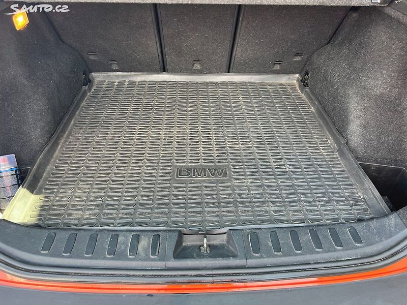 BMW X1 2.0d XDRIVE 135kw facelift - fotka 22 z 22