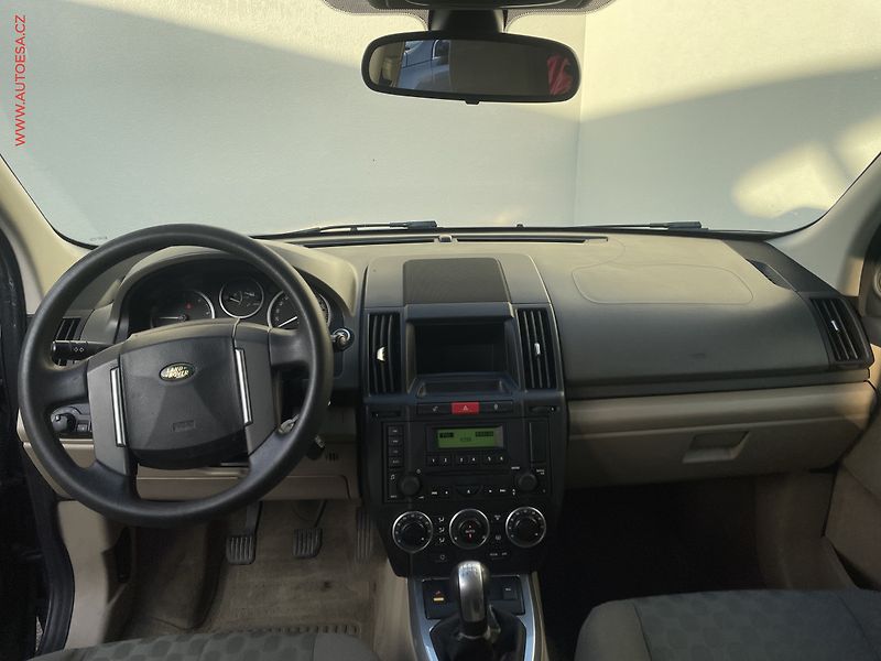 Land Rover Freelander (2008) 2.2 TD4 4x4, ČR, AC, TZ - fotka 8 z 16
