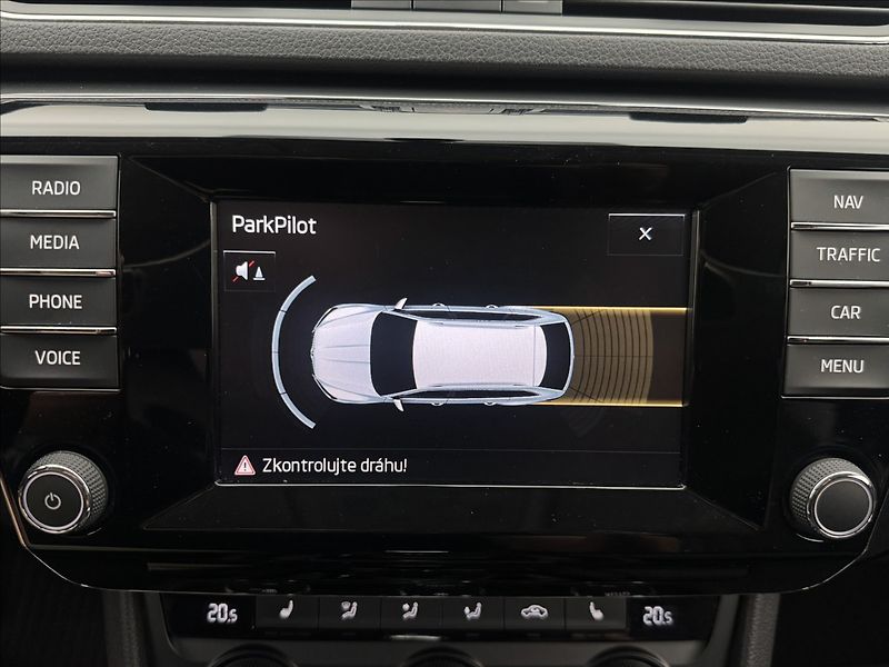 Škoda Superb 2,0 DSG STYLE+ CANTON DPH ČR - fotka 21 z 38