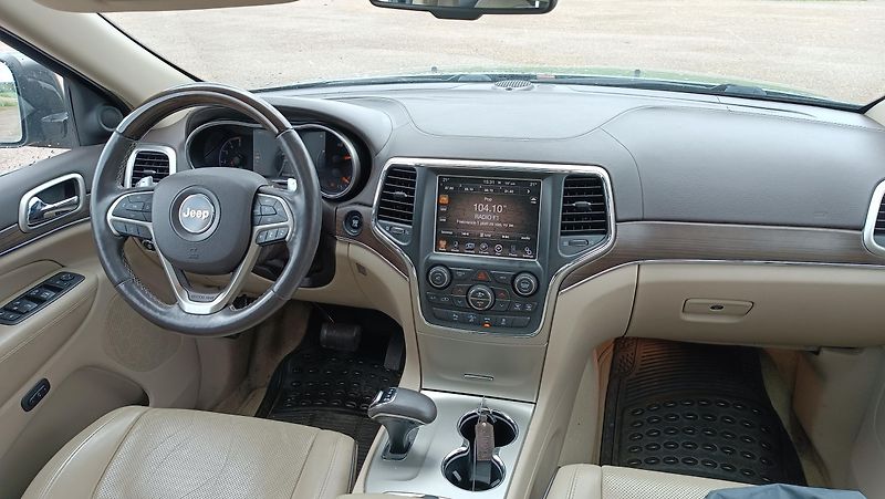 Jeep Grand Cherokee 3,0d Overland Nové v ČR - fotka 8 z 52