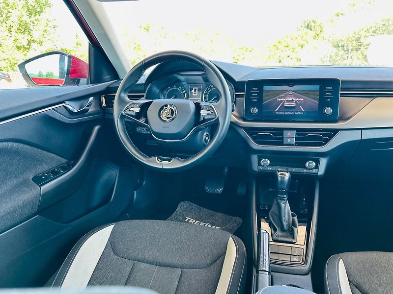 Škoda Kamiq (2020) 1.5TSi KAMERA,APP,LED,100%KM - fotka 9 z 22