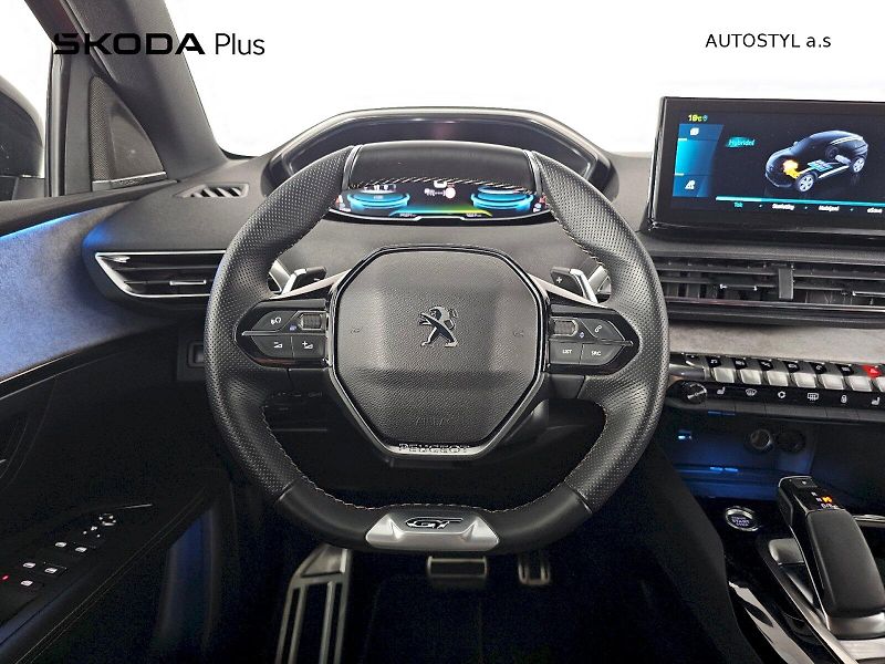 Peugeot 3008 (2021) 1.6 PHEV 300k 4x4 GT Pack - fotka 5 z 28
