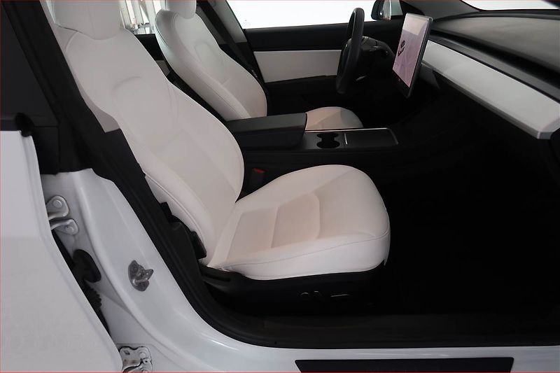 Tesla Model 3 (2020) Long Range 4WD 74kWh - fotka 9 z 22