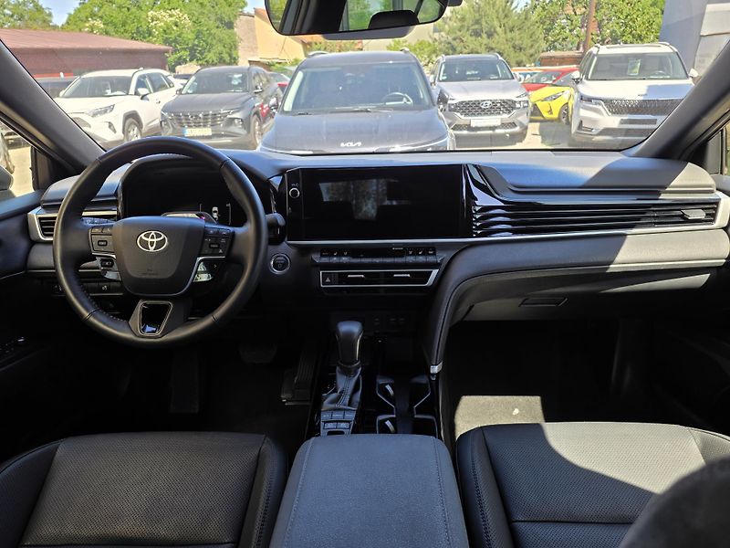 Toyota Camry 2.5-HEV-ZÁRUKA-1.MAJ-FOLIE - fotka 19 z 29