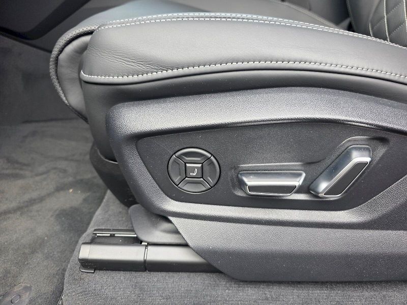 Audi Q8 (2026) SUV 50 TDI quattro - fotka 25 z 26
