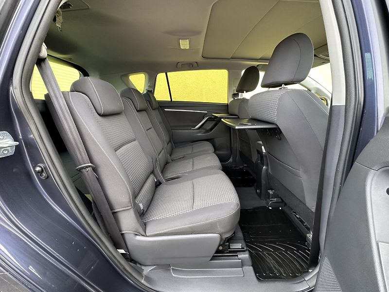 Toyota Verso (2015) 1.6D-4D/82kW * 1.Maj. TZ* PANO - fotka 24 z 35