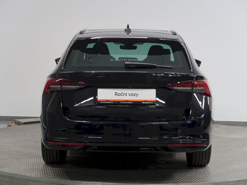 Škoda Octavia (2025) SPORTLINE 2.0TDI 110KW DSG PAN - fotka 9 z 41