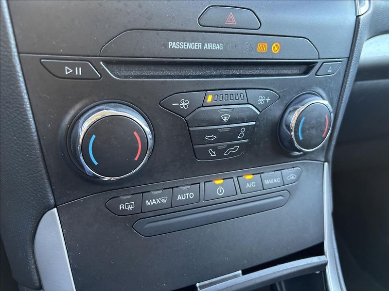 Ford S-MAX 2,0 TDCi 88 kW Trend - fotka 32 z 41