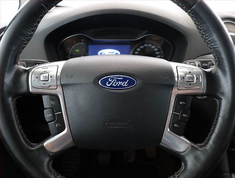 Ford Galaxy (2012) 2.0 TDCi, 7 míst, Tempomat - fotka 8 z 17