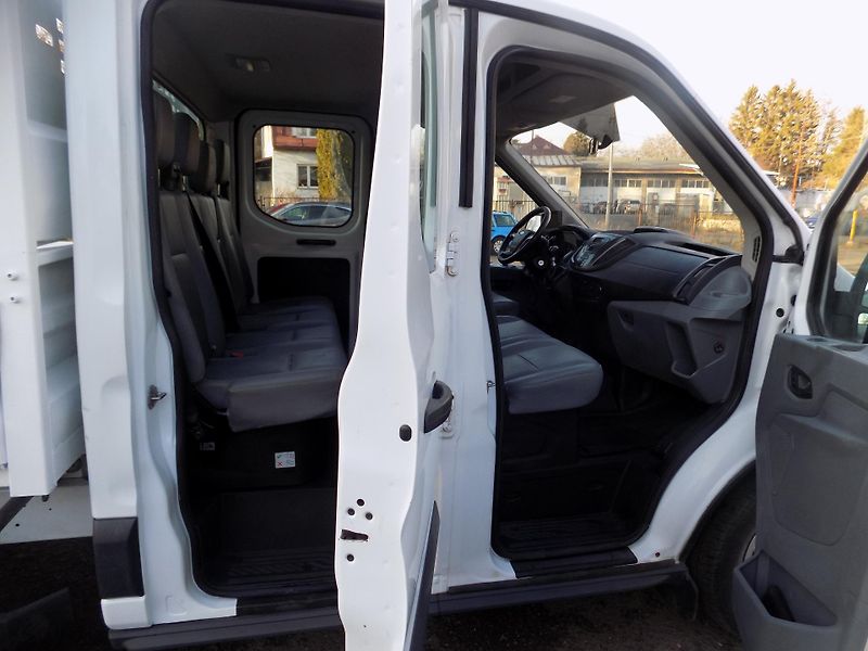 Ford Transit (2017) 2.0 96KW 7MÍST SKLÁPĚČ - fotka 36 z 47