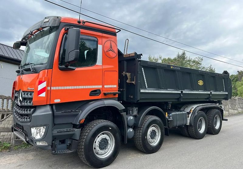 Mercedes-Benz (2017) Arocs 3251 8x4 Bordmatik  - fotka 2 z 12