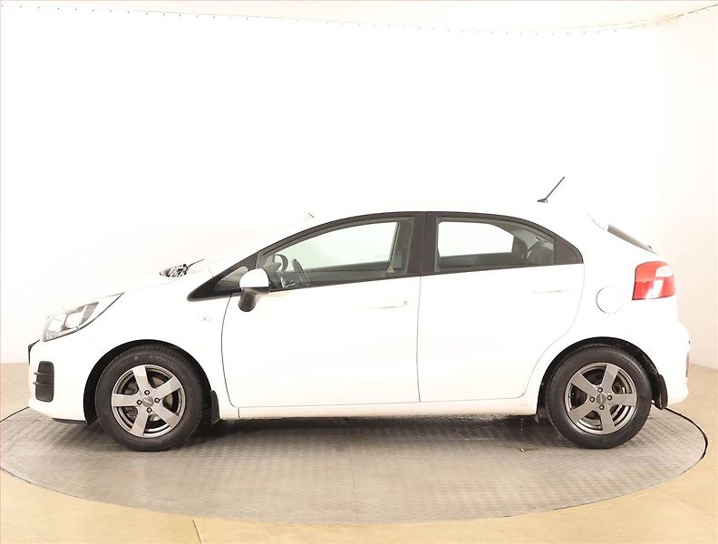 Kia Rio (2016) 1.25 CVVT, Serv.kniha - fotka 3 z 16