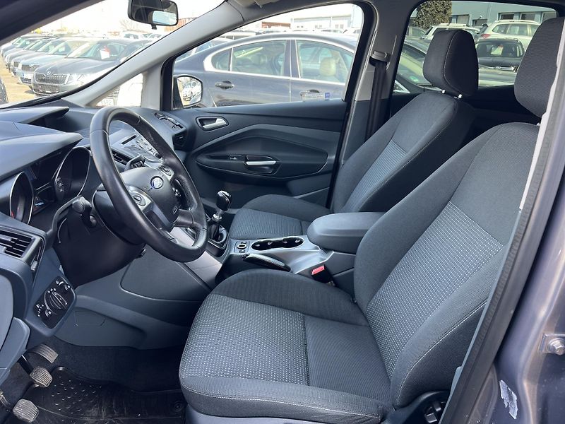Ford C-MAX Ghia 1.6TDCi KLIMA PŮVOD ČR - fotka 9 z 35