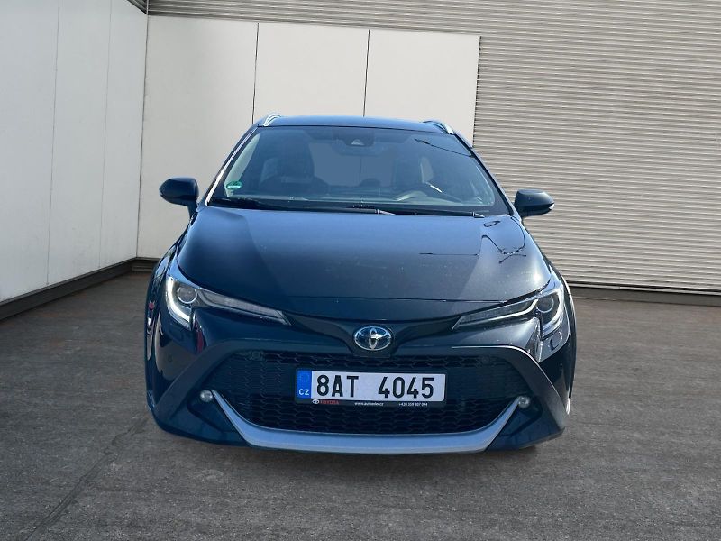 Toyota Corolla (2021) TREK 1.8HYBRID 72kW CZ DPH - fotka 2 z 11