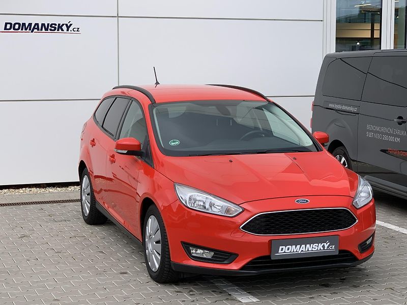 Ford Focus TREND 1.0 EcoBoost 92kW MAN6 - fotka 9 z 20