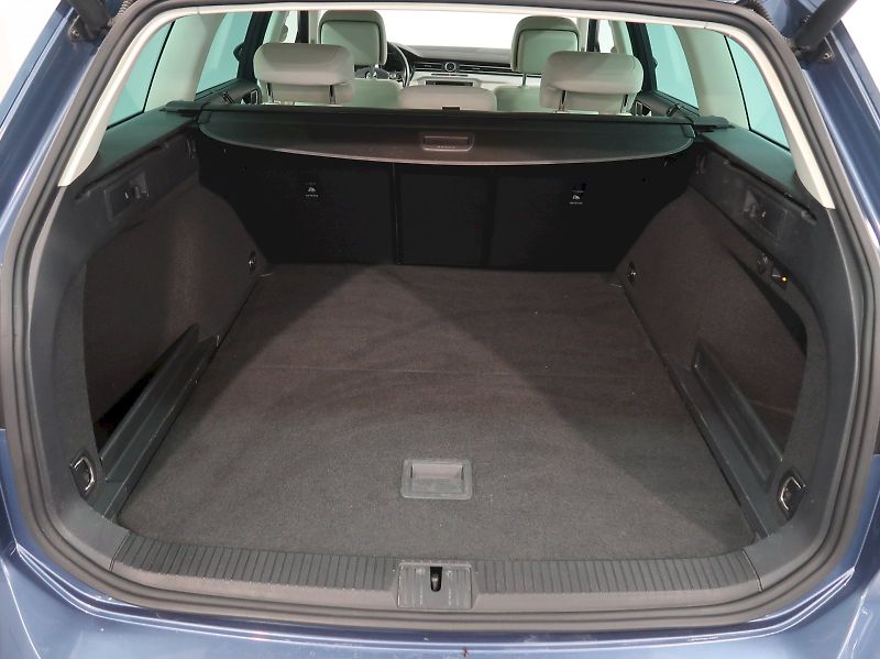 Volkswagen Passat (2016) COMFORTLINE 2.0TDI 110KW TAŽNÉ - fotka 18 z 39