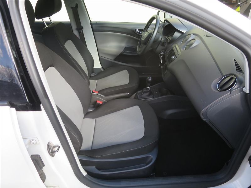 Seat Ibiza 1,4 - fotka 11 z 20