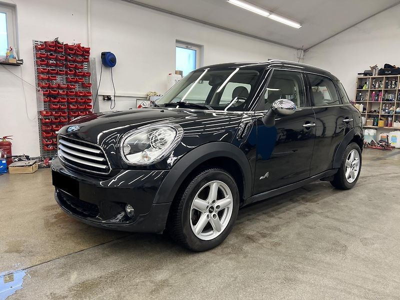 Mini Cooper Countryman 2.0D 82kW - fotka 3 z 16