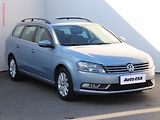 Volkswagen Passat (2012) 1.6 TDi, navi, autoAC - náhled 1