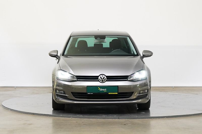 Volkswagen Golf - fotka 4 z 27
