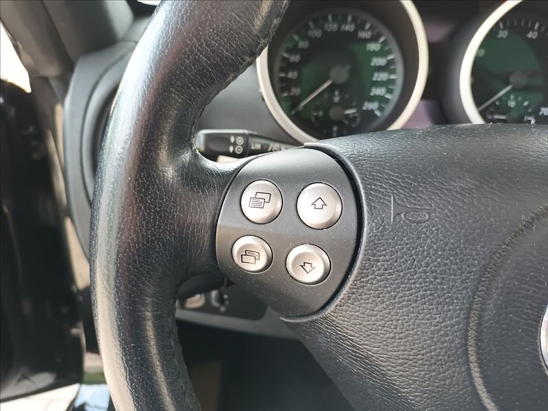 Mercedes-Benz SLK 1,8 200 KOMPRESSOR,120KW - fotka 24 z 33
