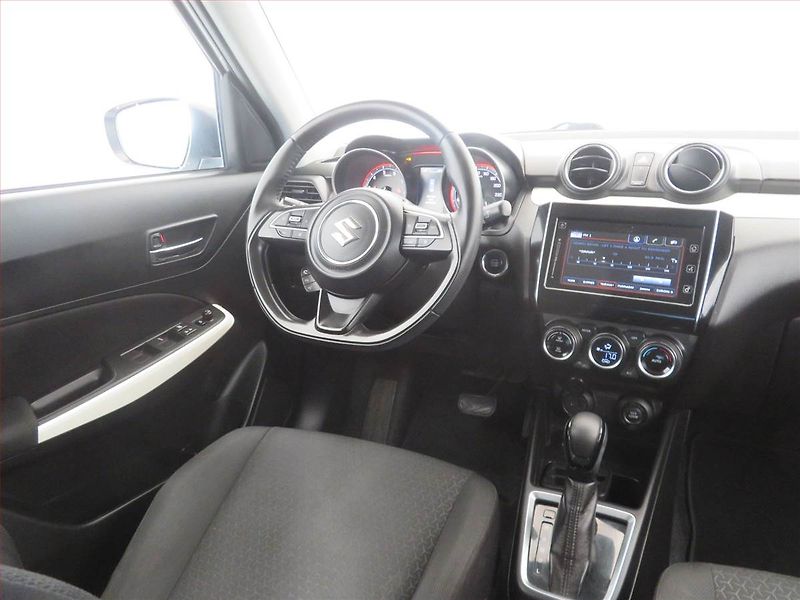 Suzuki Swift (2019) 1.2 DualJet, Automat - fotka 7 z 19