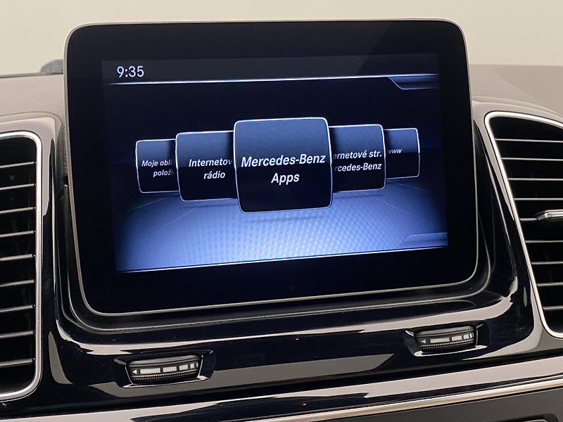 Mercedes-Benz GLE 43 AMG 4MATIC AUT  - fotka 52 z 67