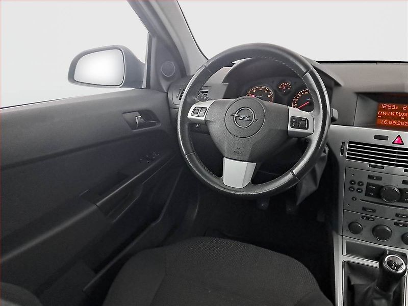 Opel Astra (2009) 1.6 16V, po STK, jezdí výborně - fotka 7 z 16