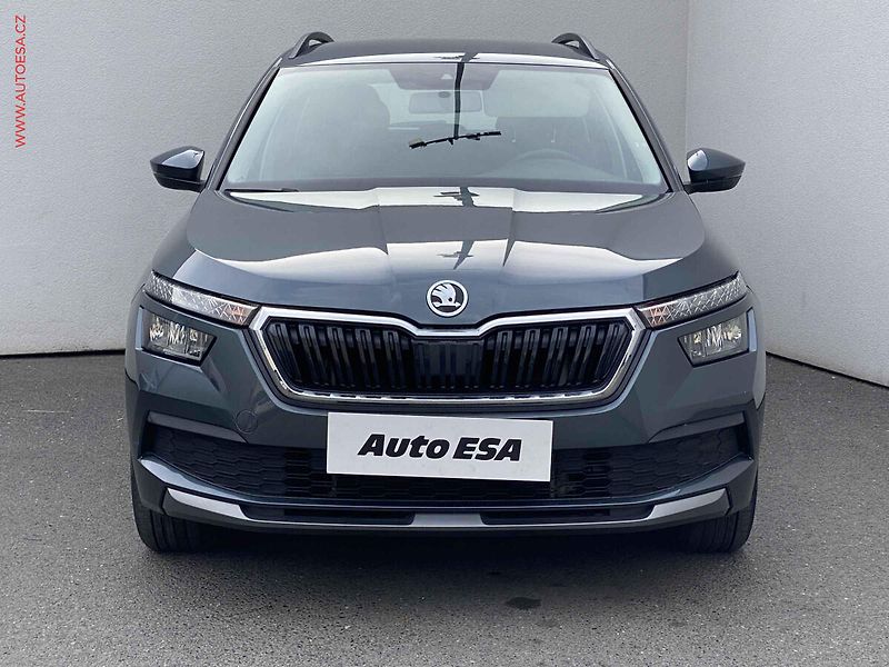 Škoda Kamiq (2020) 1.0 TSi, 1.maj,ČR, Ambition - fotka 2 z 17