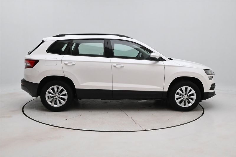 Škoda Karoq 1,5 TSI 110 kW Ambition Tažné - fotka 4 z 30