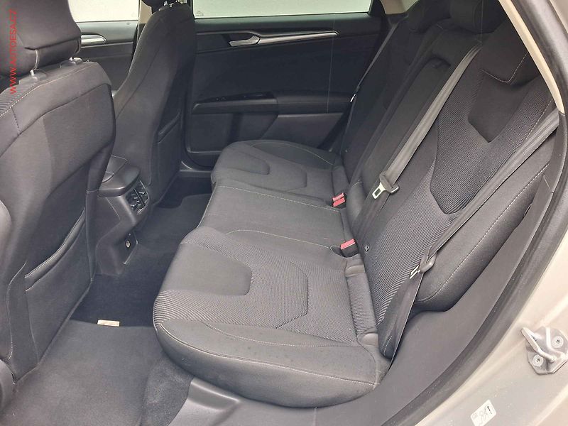 Ford Mondeo (2016) 2.0 TDCi, Titanium, TZ - fotka 10 z 17