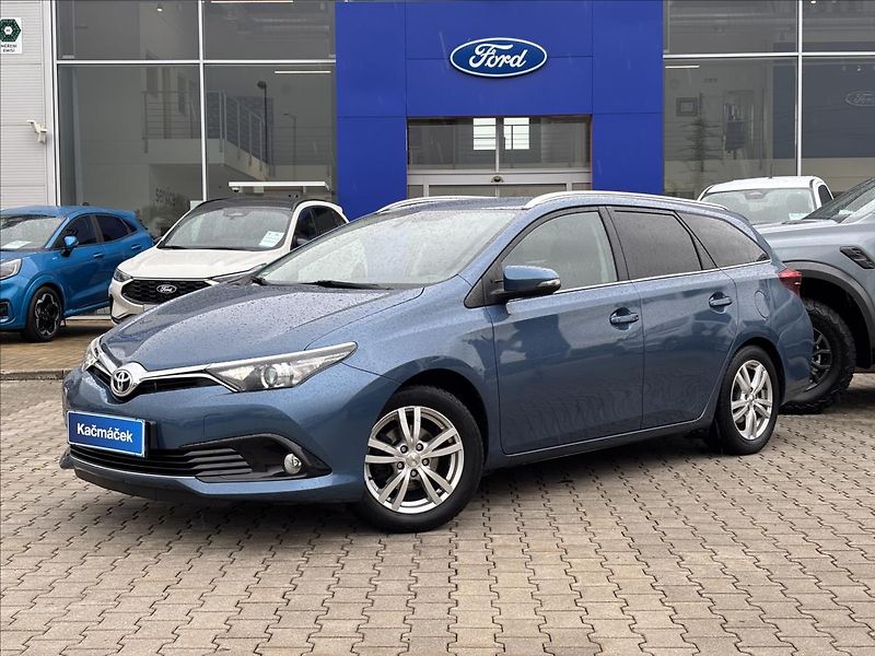 Toyota Auris 1,6 Active Trend 97kW - fotka 1 z 33