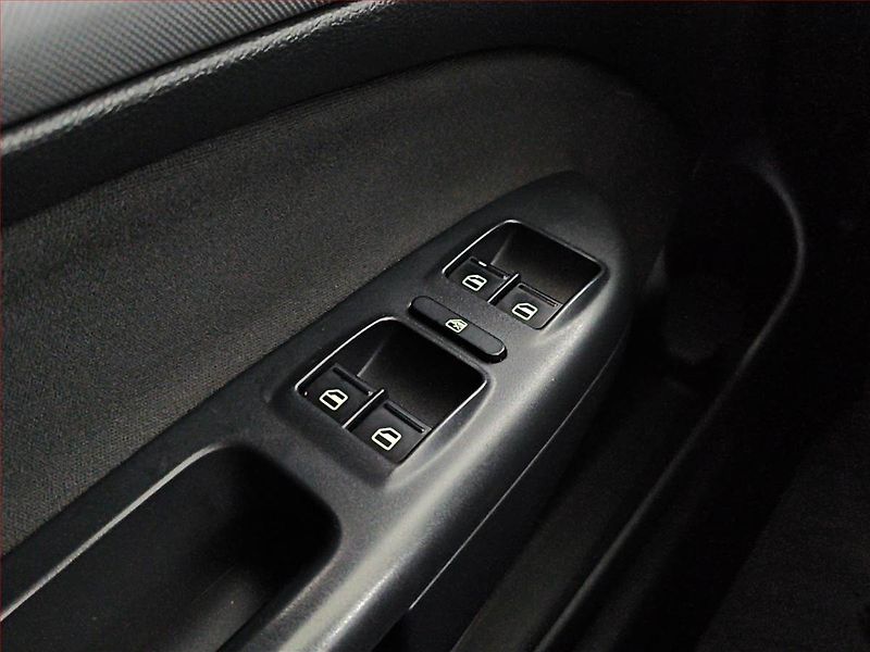 Škoda Octavia (2011) 2.0 TDI, Serv.kniha, Xenony - fotka 14 z 16