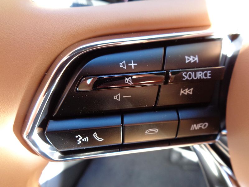 Mazda CX-80 (2026) 2,5 PHEV,AT,4x4,HOMURA,AKCE! - fotka 21 z 42