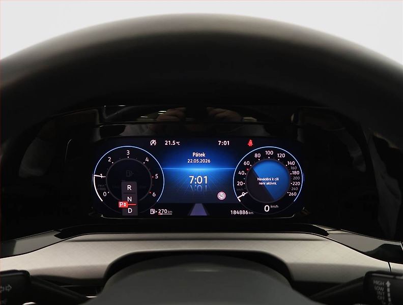 Volkswagen Golf (2023) Life 2.0 TDI, Automat - fotka 11 z 23
