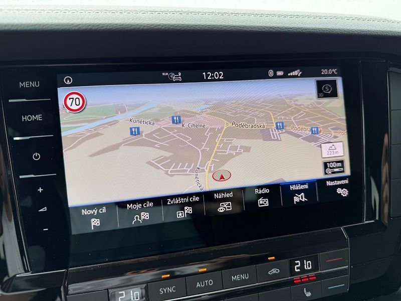 Volkswagen Touareg 3.0 TDI ČR DPH VZDUCH TAŽNÉ - fotka 20 z 36