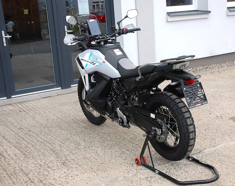 CFMOTO (2026) 1000MT-X Touring WHITE - fotka 11 z 25