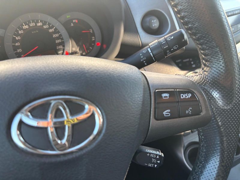 Toyota RAV4 2.2 D-4D 4x4 110kW - fotka 18 z 27
