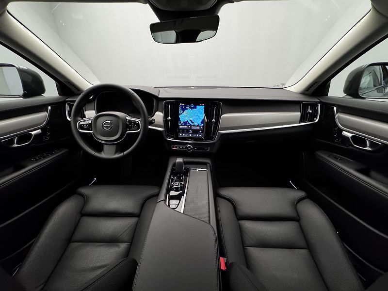 Volvo V90 CC B4 AWD PLUS CZ REZERVACE - fotka 2 z 51