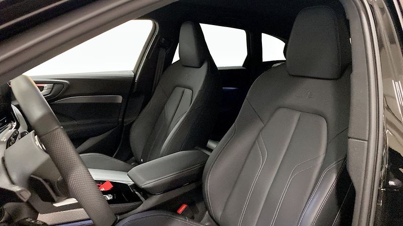Audi A5 e-hybrid q S-Line Tech+ Paměť - fotka 8 z 12
