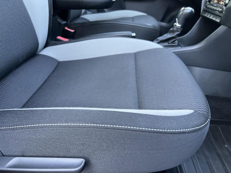 Škoda Rapid 1.4TSi 90kw DSG KLIMA ALU ČR - fotka 31 z 38