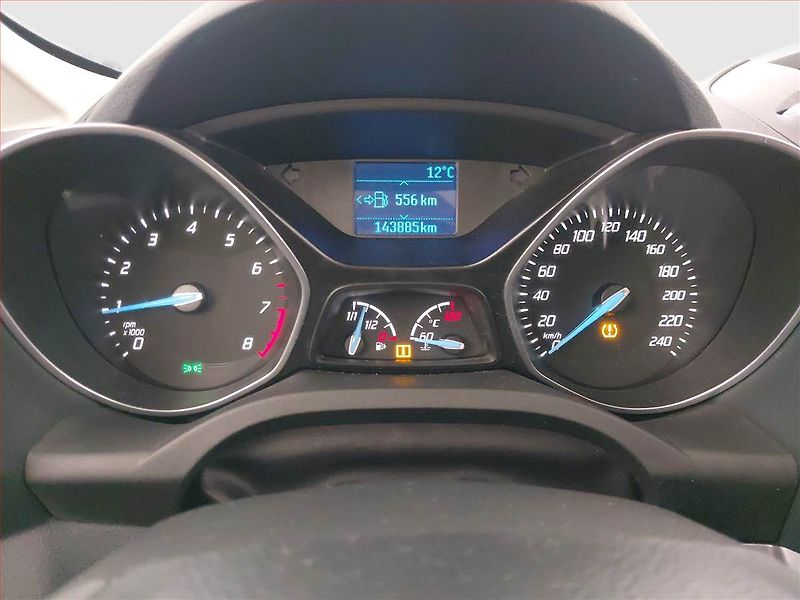 Ford C-MAX (2014) 1.0 EcoBoost, Tempomat - fotka 11 z 19