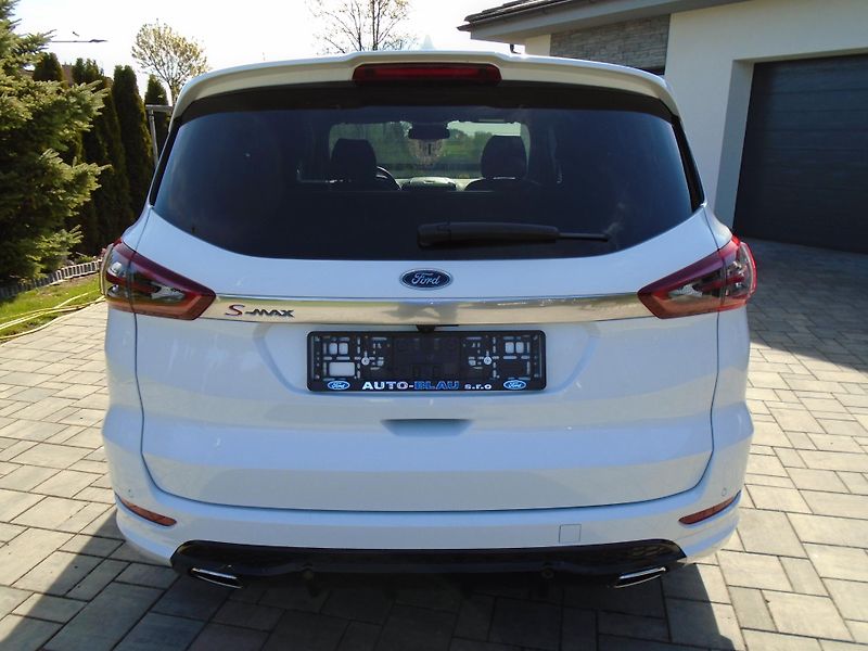 Ford S-MAX 2,0EcoBlue 140kW AWD ST-Line A - fotka 6 z 50