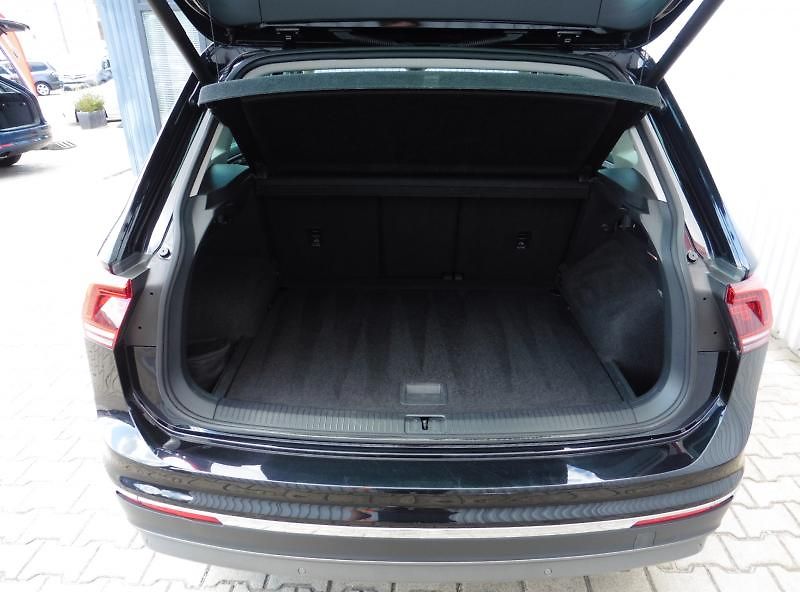 Volkswagen Tiguan 1.4 TSi Highline 4Motion Navi - fotka 7 z 16