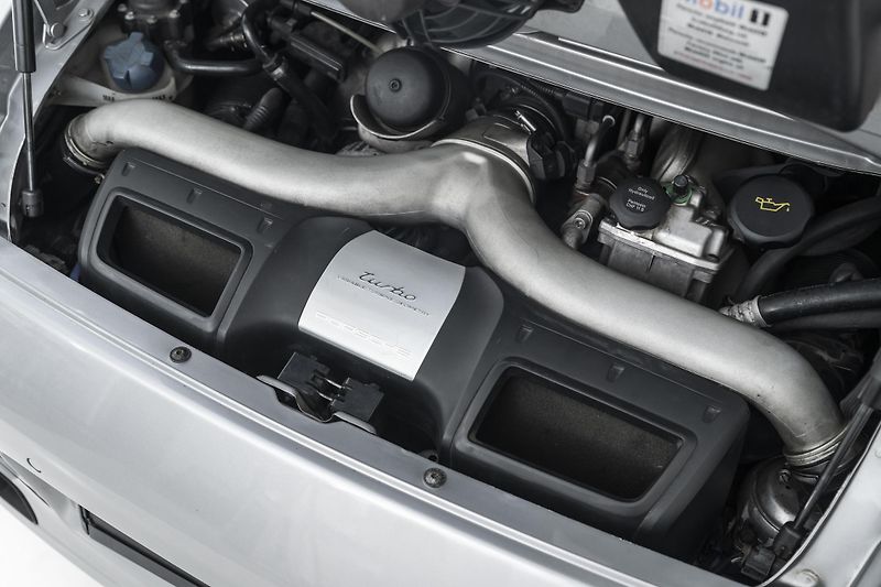 Porsche 911 911 Turbo Coupé*Bose - fotka 31 z 51