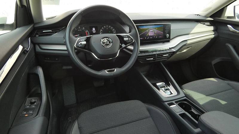 Škoda Octavia 1.5 TSI DSG Ambition - fotka 5 z 22
